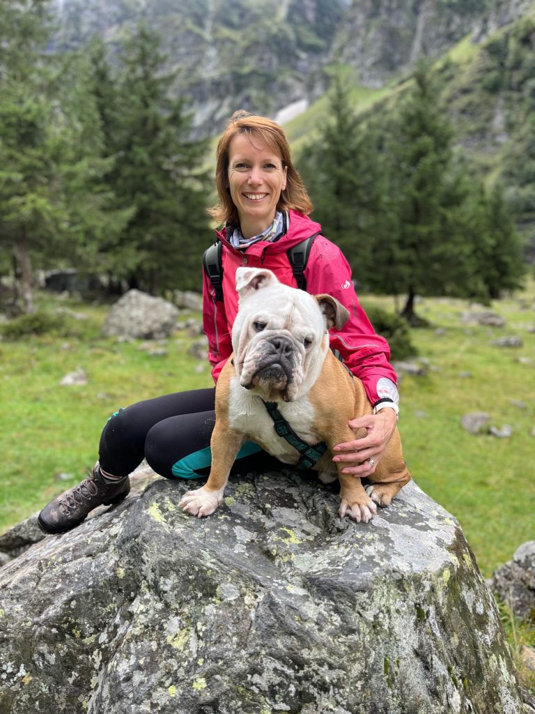 Diana met één van haar honden