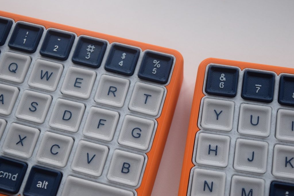 Een toetsenbord speciaal voor mensen met parkinson