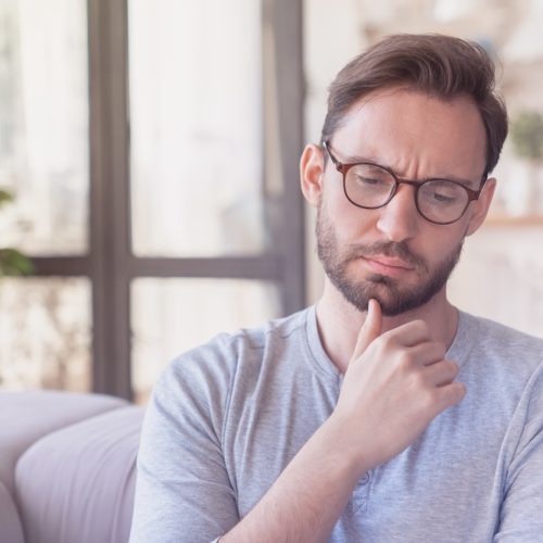 man twijfelt over werking van magneten bij parkinson