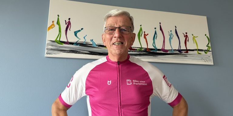 henk lingeman fietst voor online collecte