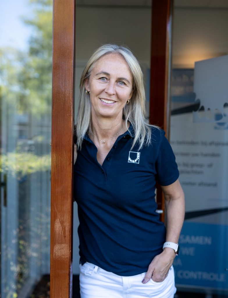 Mireille doet mee aan Padel voor Parkinson